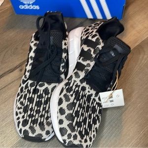 NWOT Adidas swift run. Size 9 W. Box included